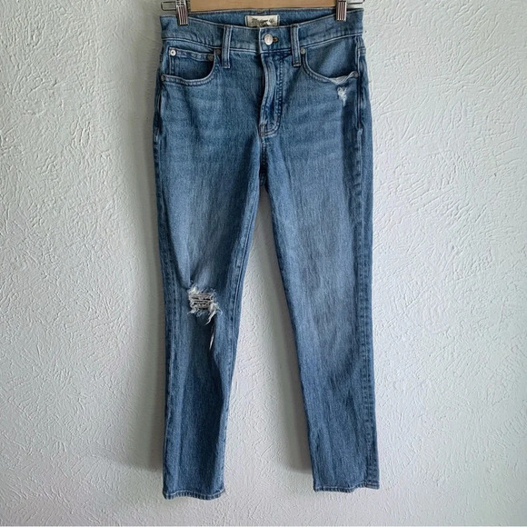 Madewell The Mid-Rise Perfect Vintage Jean in Ainsdale Wash: Knee-Rip Edition 24 - Picture 2 of 7